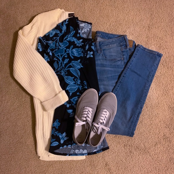 Lularoe lynnae - Picture 1 of 4